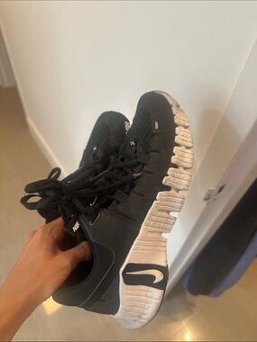 Nike Black and White Flexible Training Sneakers